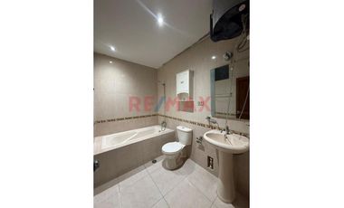 Venta De Departamento En 3Er Piso En Urb.Laguna Del Chipe//ID: 1176243