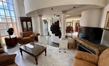 Casa en Renta en Lomas del Paseo, Monterrey, Nl, Cerca de Valle Oriente
