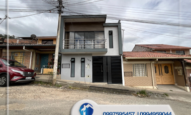 Vendo Casa sector Baños- Huizhil, Cuenca Ecuador