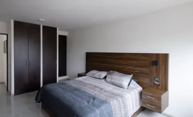 CASA EN  RENTA   LOMAS VERDES 3ª- SECCIÓN  TOTALMENTE AMUEBLADA