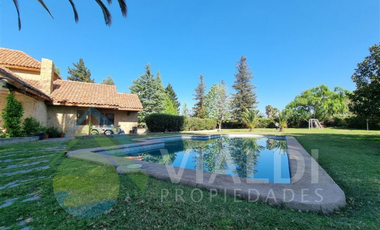 Espectacular Casa en Arriendo en Parcela, Calera de Tango