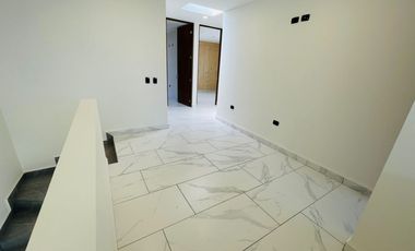 CASA EN VENTA NUEVA LOMBARDIA TERRENO EXCEDENTE $ 5,750,000
