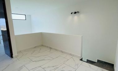 CASA EN VENTA NUEVA LOMBARDIA TERRENO EXCEDENTE $ 5,750,000
