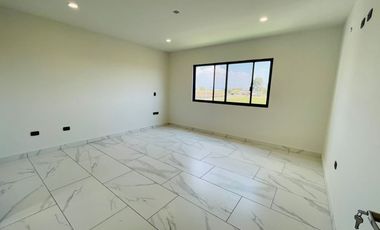 CASA EN VENTA NUEVA LOMBARDIA TERRENO EXCEDENTE $ 5,750,000