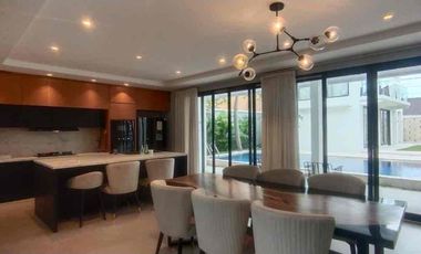 Villa di Jual Type Modern Tropical , di Canggu Bali , 5 menit ke Finns Beach Club , 5 Menit ke Atlas