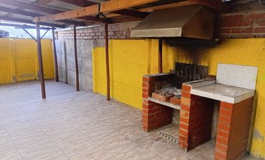 Arriendo casa 2 pisos Villa los jardines, Hijuelas