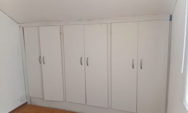 Arriendo casa 2 pisos Villa los jardines, Hijuelas