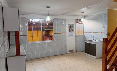 Arriendo casa 2 pisos Villa los jardines, Hijuelas