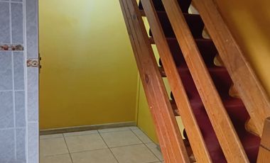 Arriendo casa 2 pisos Villa los jardines, Hijuelas
