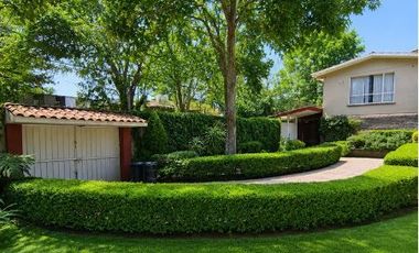Casa amplia en renta en Lomas Hipódromo con departamento independiente