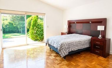 Casa amplia en renta en Lomas Hipódromo con departamento independiente
