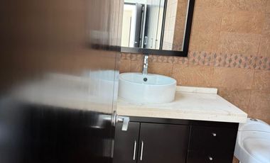 CASA EN RENTA EN FRACC VALLE REAL