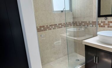 CASA EN RENTA EN FRACC VALLE REAL