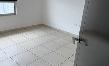 CASA EN RENTA EN FRACC VALLE REAL