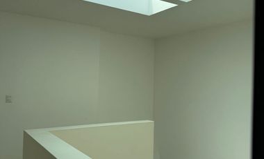 CASA EN RENTA EN FRACC VALLE REAL
