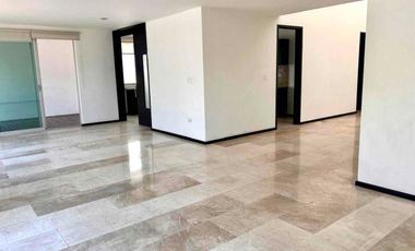 RENTA CASA LOMAS DE ANGELOPOLIS 1 / AMPLIA / JARDÍN ENORME / 4 recámaras