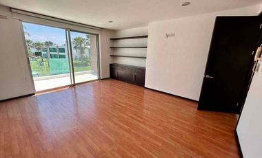 RENTA CASA LOMAS DE ANGELOPOLIS 1 / AMPLIA / JARDÍN ENORME / 4 recámaras