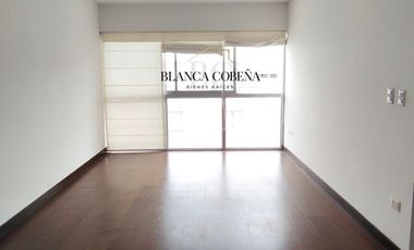 Surco: Venta Departamento 3 habitaciones, con cochera y deposito en Condominio Magna House