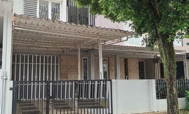 Disewakan Rumah 2 Lantai Semi Furnish Citra Grand Cibubur