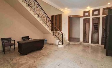 Di Jual Cepat Murah Rumah Megah Full Marmer Lokasi Strategis di Rawamangu Jakarta Timur