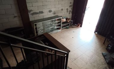 Disewakan ruko lebar 2 lantai di Margonda raya  Depok , Jawa Barat