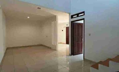 Rumah 2 Lantai Cocok Untuk Kantor dan Mess di Fatmawati Cilandak