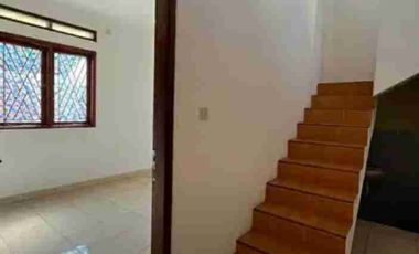 Rumah 2 Lantai Cocok Untuk Kantor dan Mess di Fatmawati Cilandak