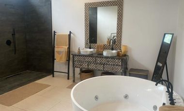Brand New 5-Bedroom Pool Villa Near Fisherman's Village