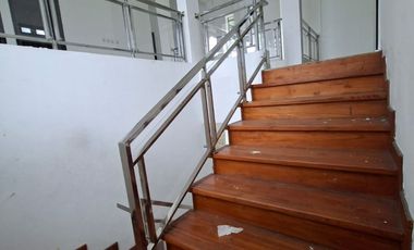 Rumah Mewah 2 Lantai Hook Taman Cipto