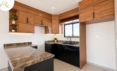 MODERNA Y ESPACIOSA CASA EN VENTA