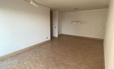 Amplio departamento 3D/2B en Macul