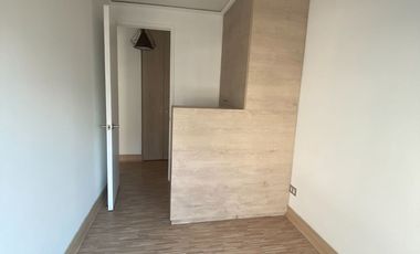 Amplio departamento 3D/2B en Macul