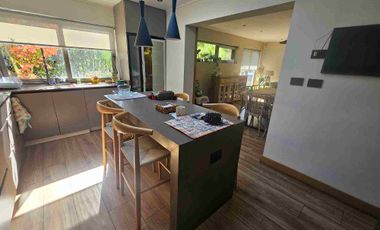 VENDO CASA 4D 4B DE PRIMER NIVEL EN LONCO CON PISCINA QUINCHO COMO NUEVA!