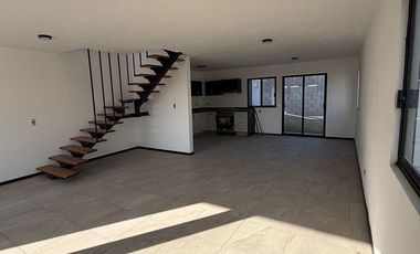 Se vende hermosa casa fracc Sierra Negra, Cuautlancingo!
