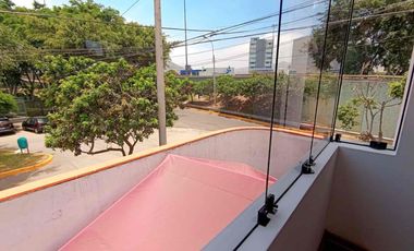 Venta de hermosa casa de ocasión en Chacarilla San Borja