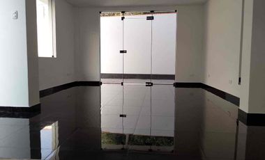 Venta de hermosa casa de ocasión en Chacarilla San Borja
