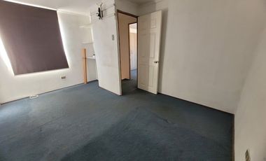 Se vende amplia casa, a 10 minutos caminando, Metro y Hospital Sotero del Rio