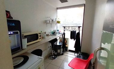ARRIENDO  Local Comercial de 82 m2, Metro Los Leones