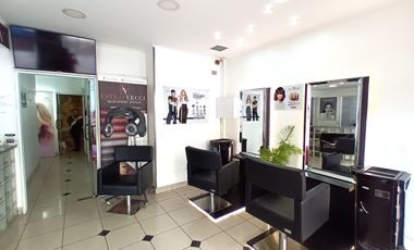 ARRIENDO  Local Comercial de 82 m2, Metro Los Leones