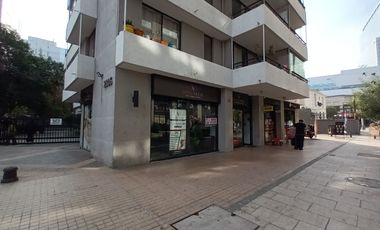 ARRIENDO  Local Comercial de 82 m2, Metro Los Leones