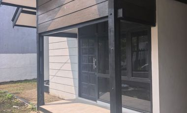 DISEWAKAN Rumah Rungkut Mapan Tengah Kondisi Bagus