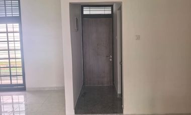 DISEWAKAN Rumah Rungkut Mapan Tengah Kondisi Bagus