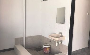 DISEWAKAN Rumah Rungkut Mapan Tengah Kondisi Bagus
