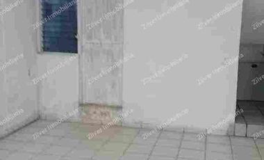 Local en venta  en avenida, oportunidad