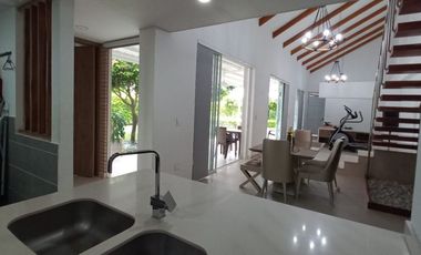 CASA CAMPESTRE EN ROZO
