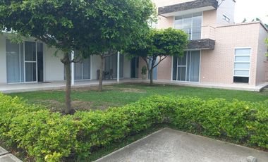 CASA CAMPESTRE EN ROZO