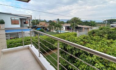 CASA CAMPESTRE EN ROZO