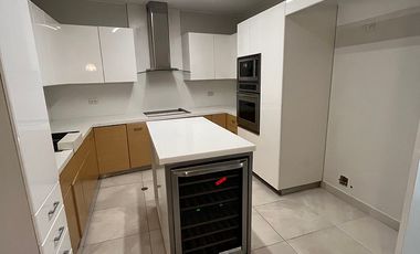 HEMOSA CASA EN CORAZON DE SAN ISIDRO - A1