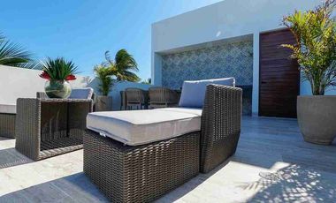 DESARROLLO EN LA PLAYA DE TELCHAC, CASA FRENTE AL MAR