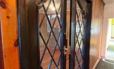 Arriendo Casa Remodelada en 2 departamentos $ 1.200.000.